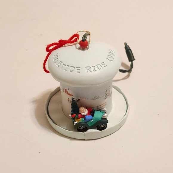 VINTAGE HALLMARK Light and Motion Yuletide Rider Ornament 1992 - Picture 10 of 11